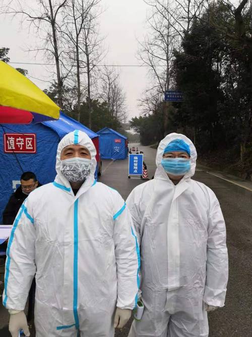 说明: http://www.cqdd.cq.cn/__local/A/74/28/0B1BB684343045B5A02D32C6157_567ABBA8_2EC46.jpg